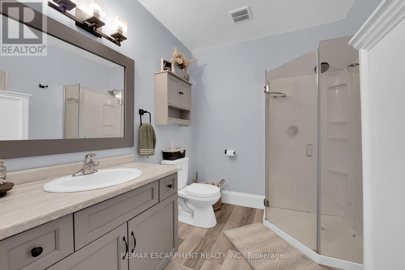 1216 Sawmill Road, Hamilton, Ontario  L9G 3L1 - Photo 15 - X12195825