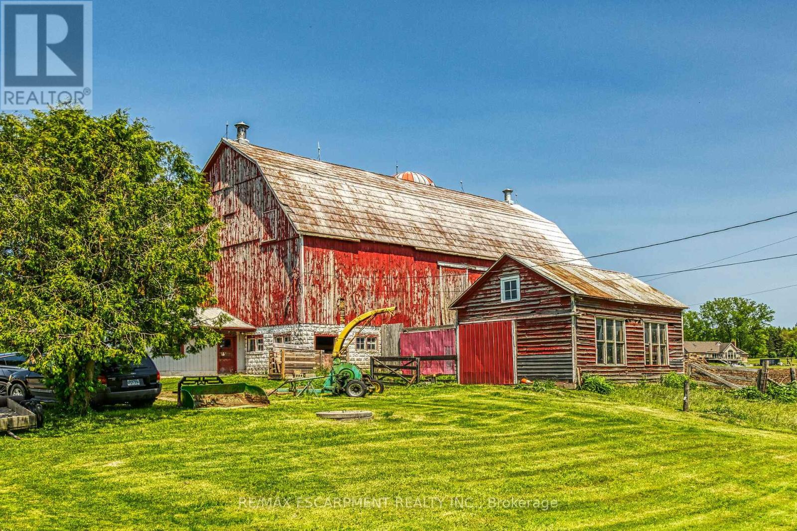 1216 Sawmill Road, Hamilton, Ontario  L9G 3L1 - Photo 35 - X12195825