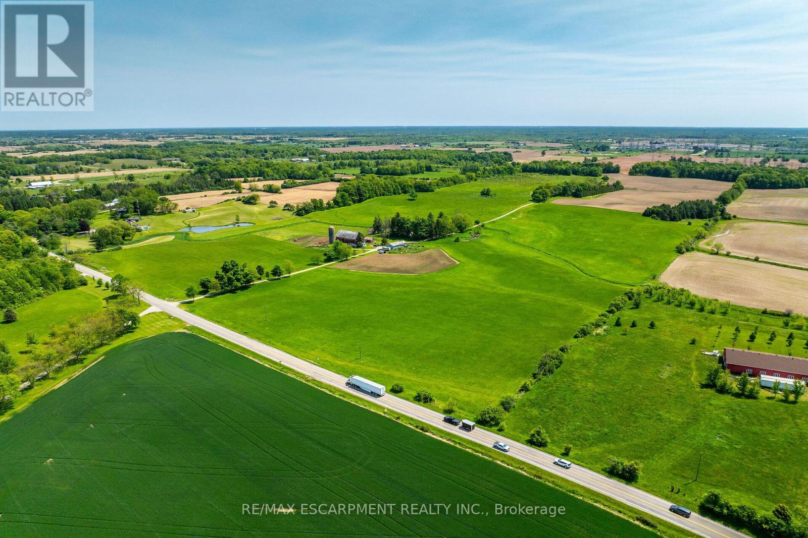 1216 Sawmill Road, Hamilton, Ontario  L9G 3L1 - Photo 6 - X12195825