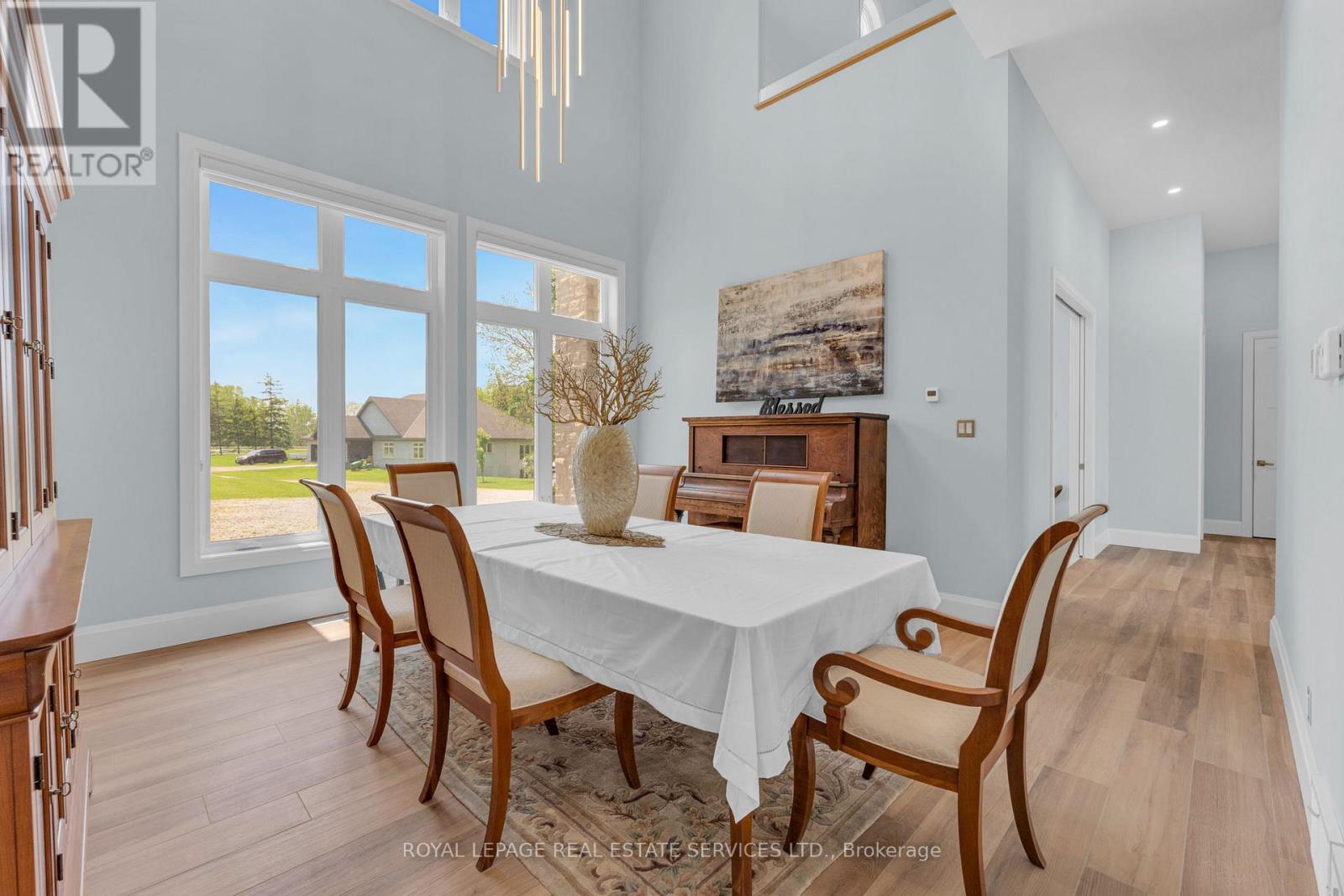 2581 North Service Road, Lincoln (Lincoln-Jordan/vineland), Ontario  L0R 1S0 - Photo 15 - X12195832