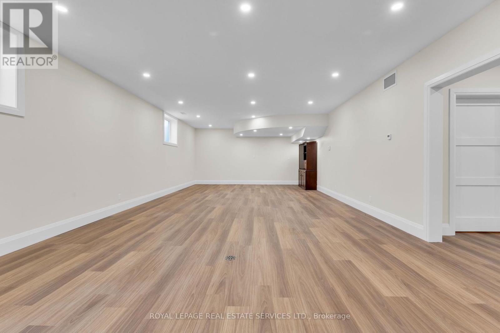 2581 North Service Road, Lincoln (Lincoln-Jordan/vineland), Ontario  L0R 1S0 - Photo 41 - X12195832