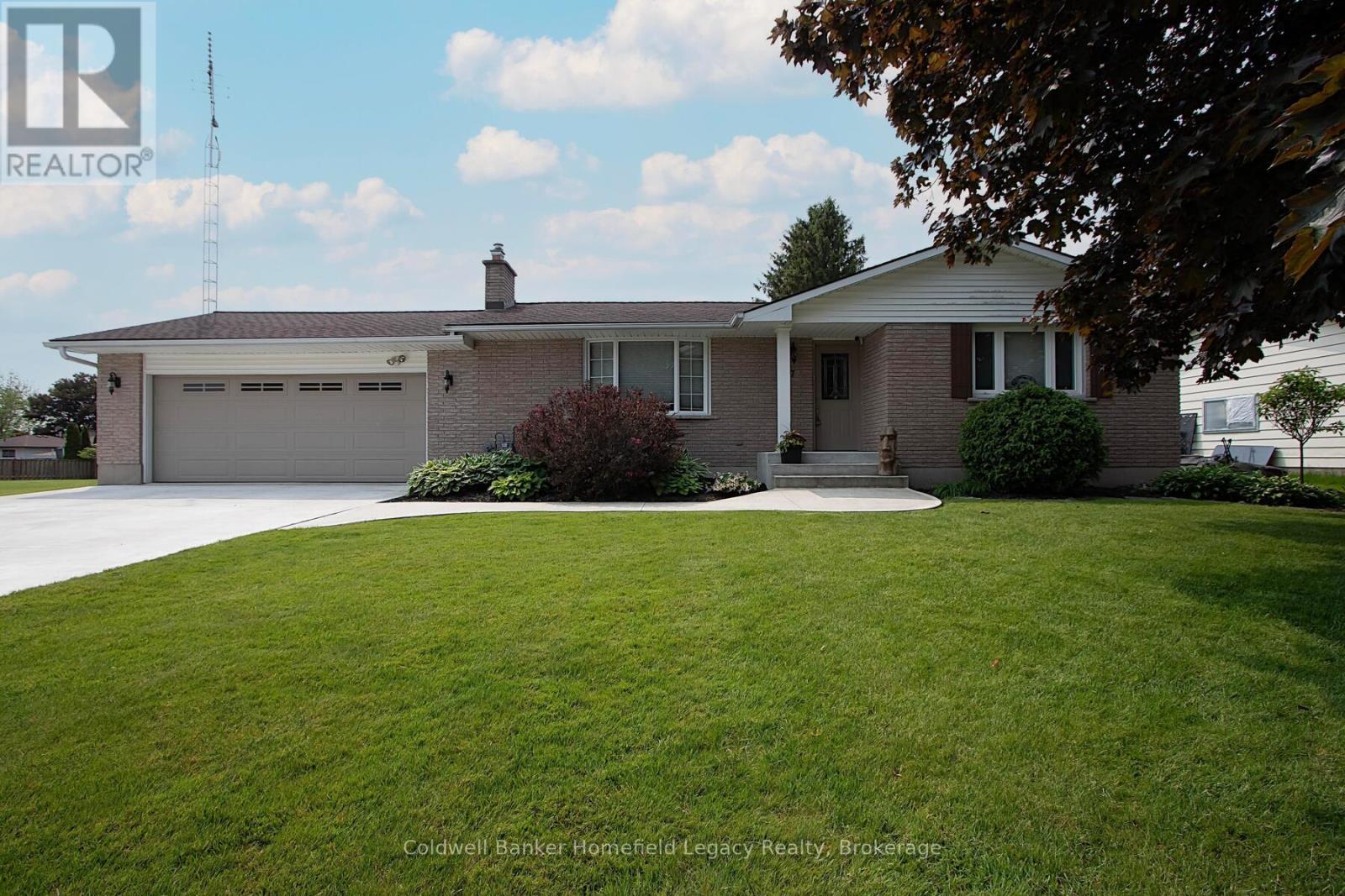 7 KING CRESCENT, East Zorra-Tavistock, Ontario
