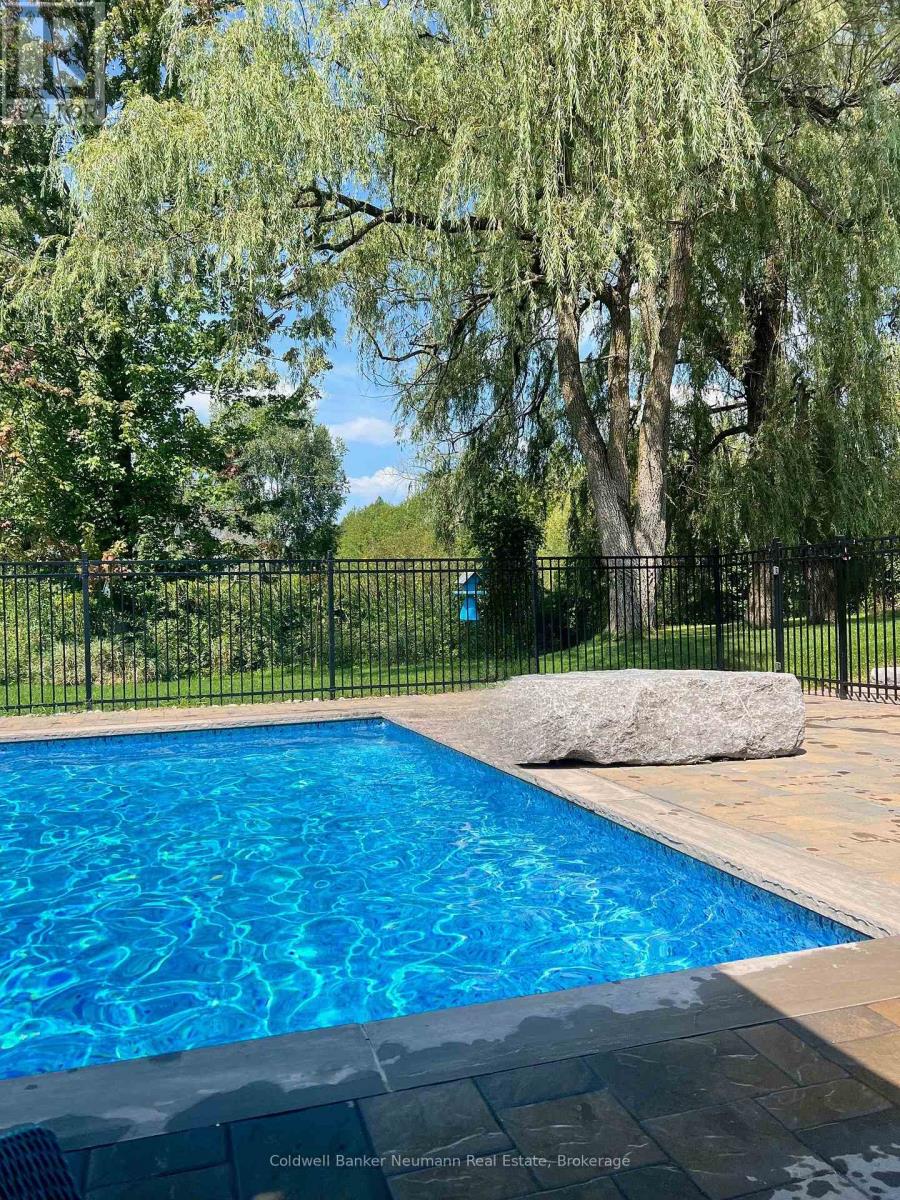 74 Gilmour Road, Puslinch, Ontario  N0B 2J0 - Photo 32 - X12068881