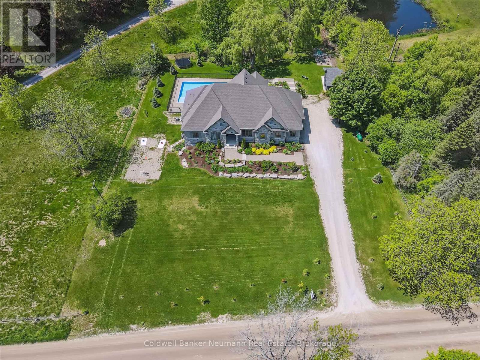 74 Gilmour Road, Puslinch, Ontario  N0B 2J0 - Photo 4 - X12068881