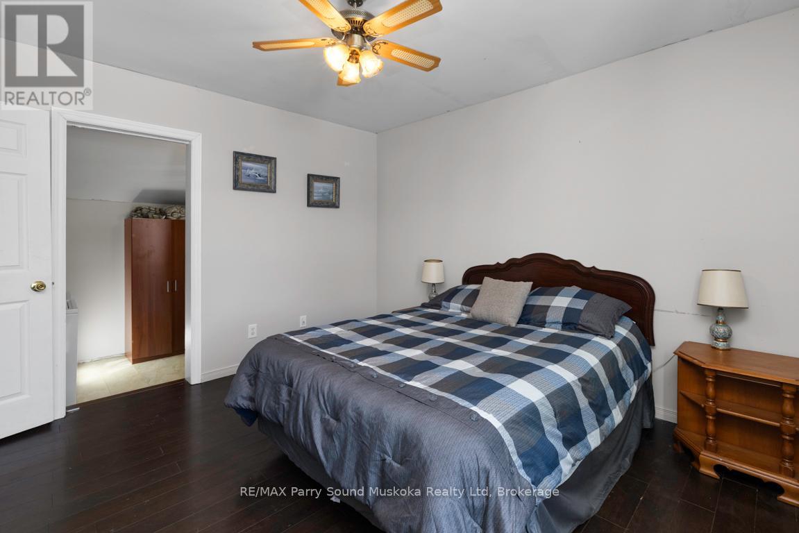 111 James Street, Parry Sound, Ontario  P2A 1T7 - Photo 13 - X12195918