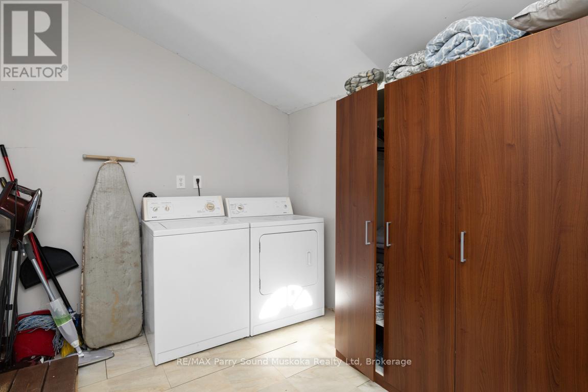 111 James Street, Parry Sound, Ontario  P2A 1T7 - Photo 18 - X12195918