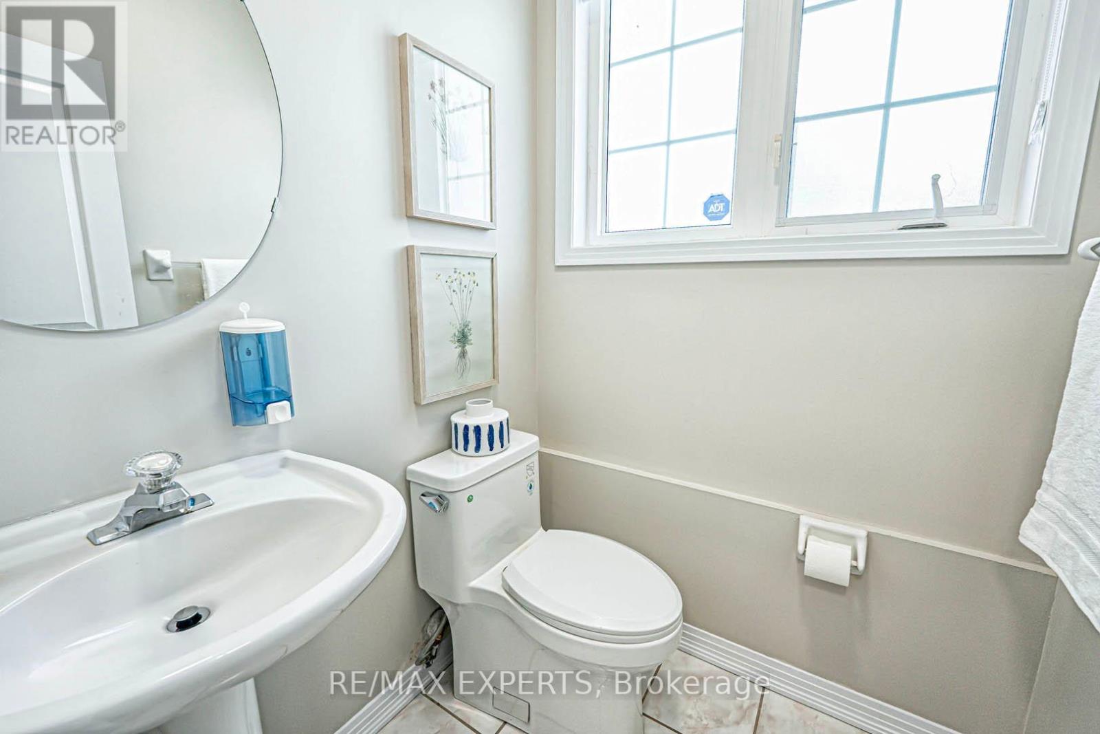 187 Hopecrest Road, Markham, Ontario  L6C 2V6 - Photo 18 - N12195900