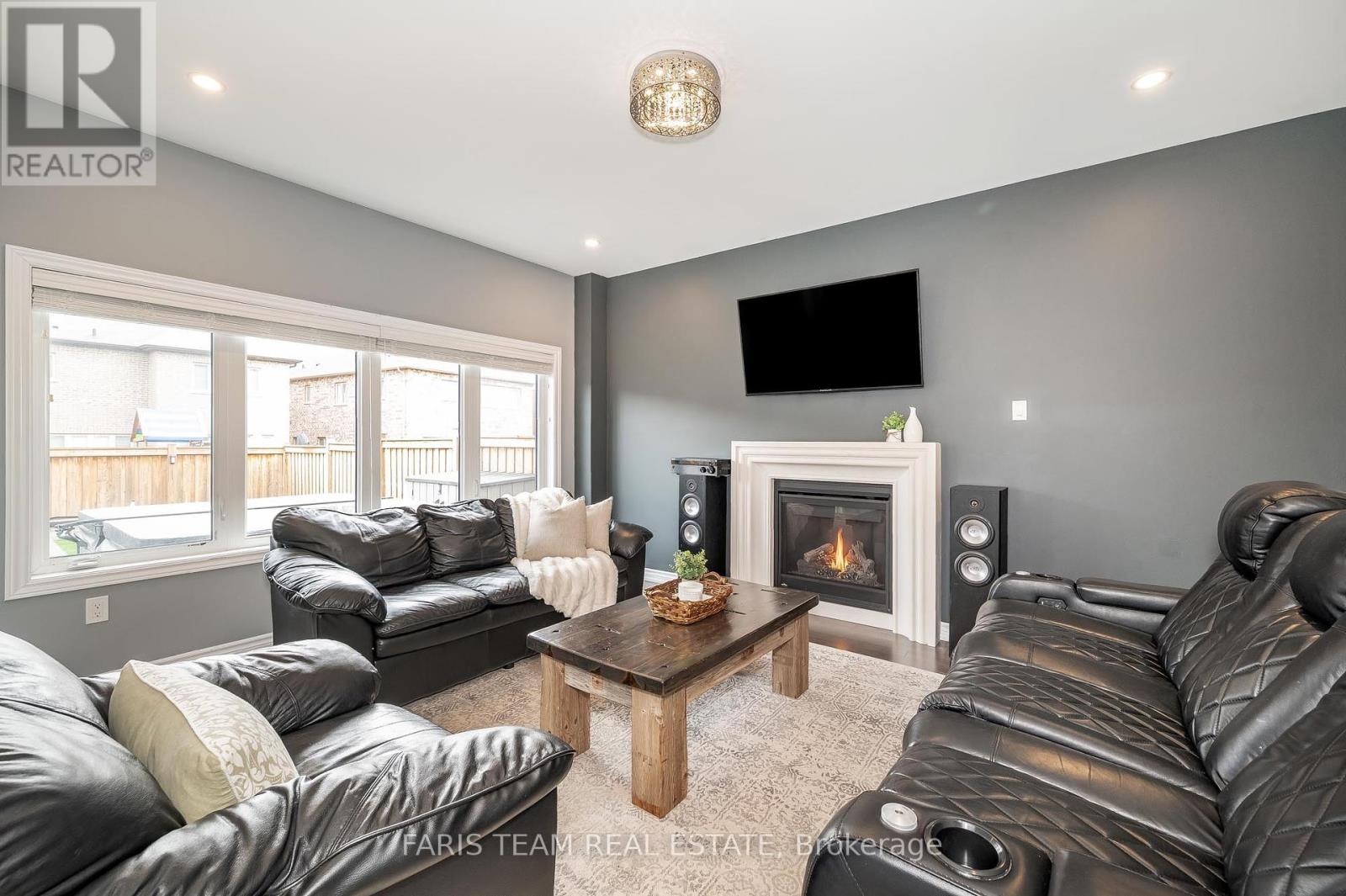 1464 Farrow Crescent, Innisfil, Ontario  L9S 0L6 - Photo 12 - N12195958