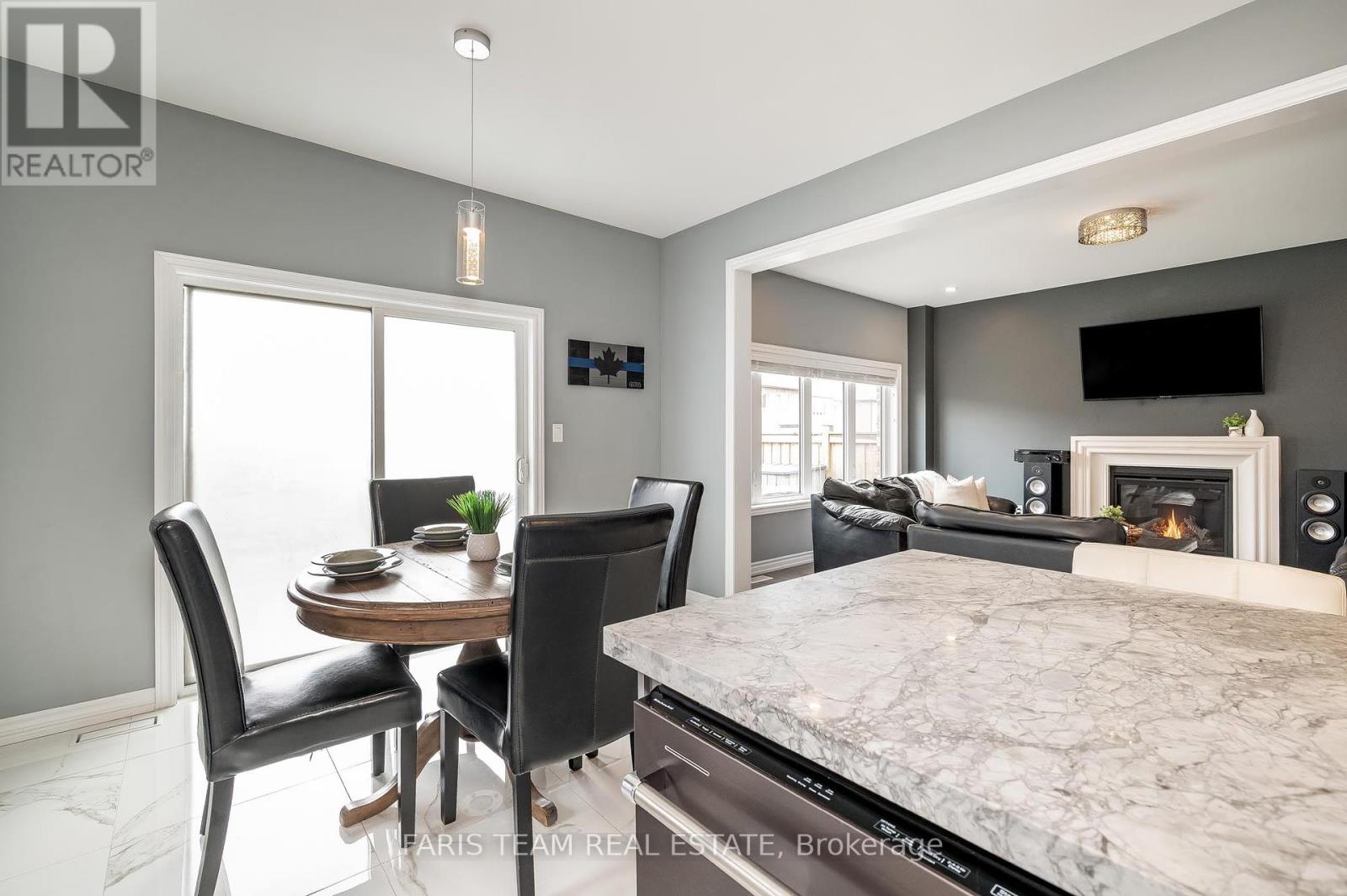 1464 Farrow Crescent, Innisfil, Ontario  L9S 0L6 - Photo 6 - N12195958