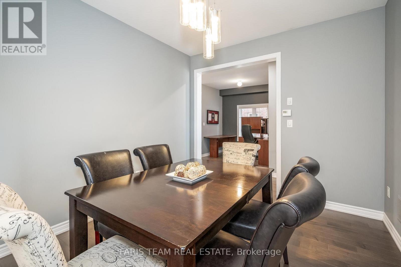 1464 Farrow Crescent, Innisfil, Ontario  L9S 0L6 - Photo 9 - N12195958