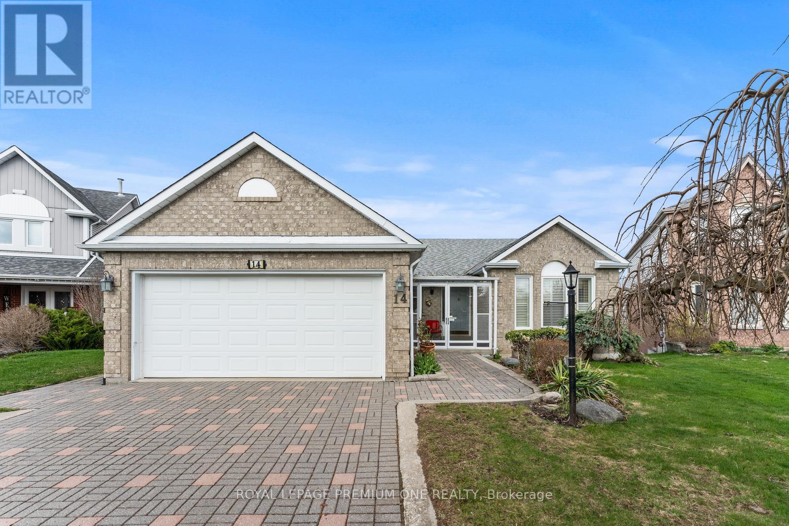 14 Carrick Avenue, Georgina, Ontario  L4P 3R4 - Photo 1 - N12195962
