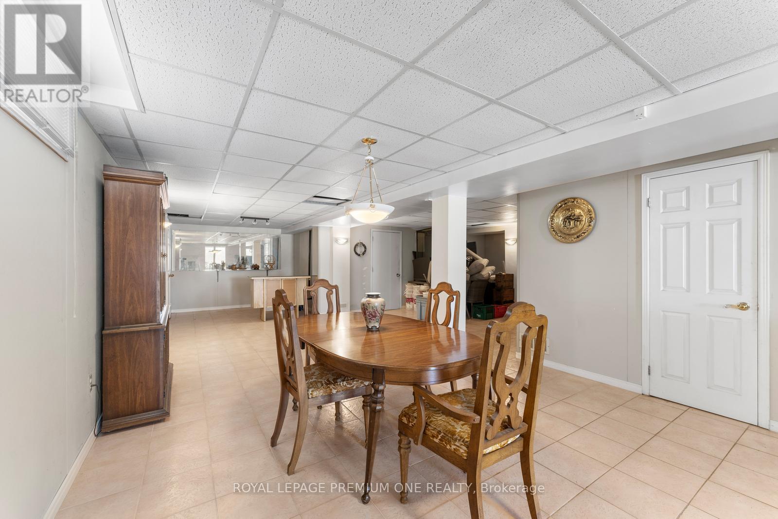 14 Carrick Avenue, Georgina, Ontario  L4P 3R4 - Photo 17 - N12195962