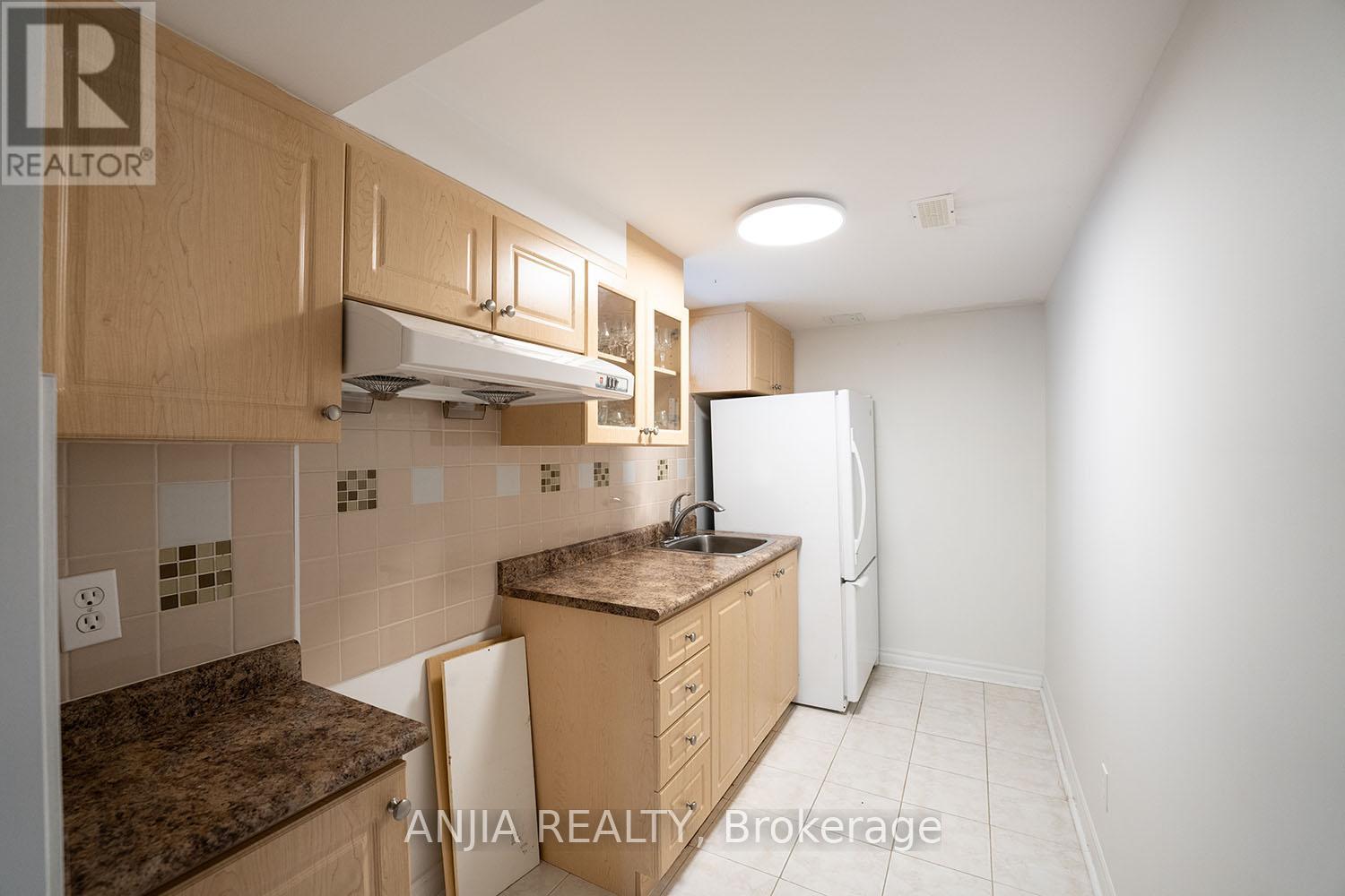 262 Helen Avenue, Markham (Village Green-South Unionville), Ontario  L3R 1K1 - Photo 25 - N12195989