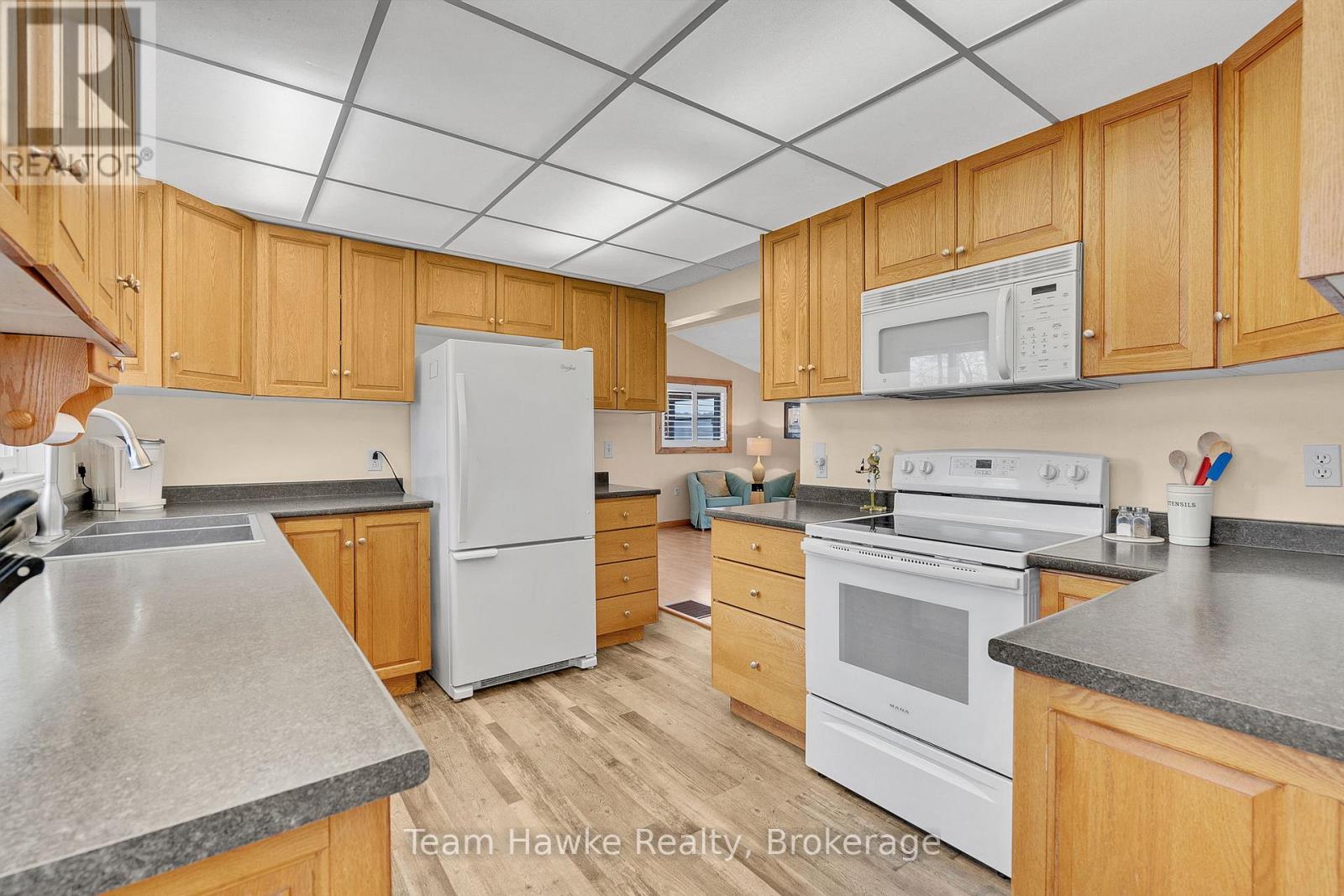 23 Timcourt Drive, Tiny, Ontario  L9M 0B9 - Photo 17 - S12071432