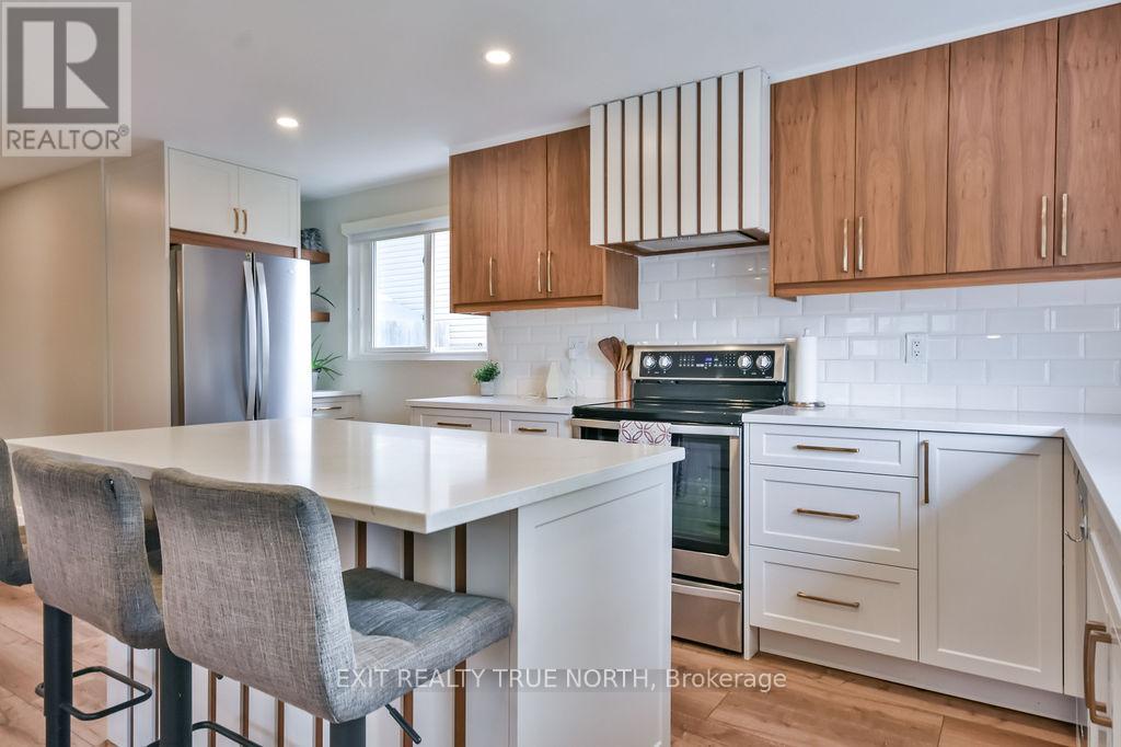 245 LETITIA STREET, barrie (letitia heights), Ontario