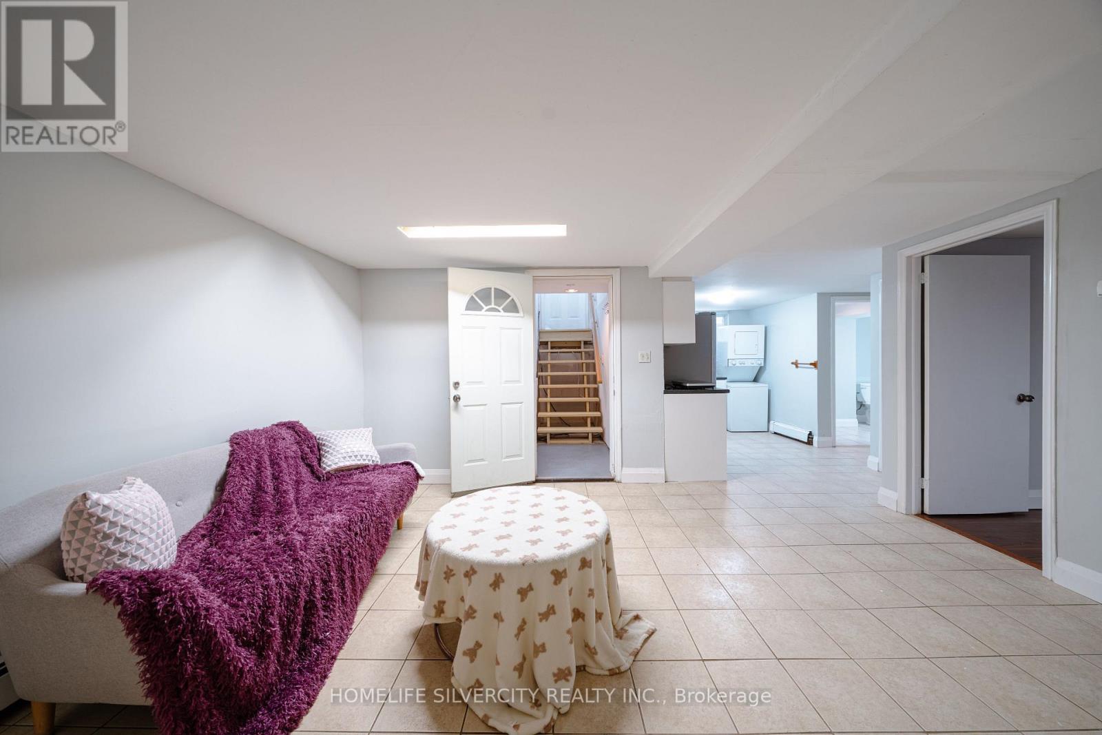 117 Hickling Trail, Barrie, Ontario  L4M 5T7 - Photo 10 - S12195968