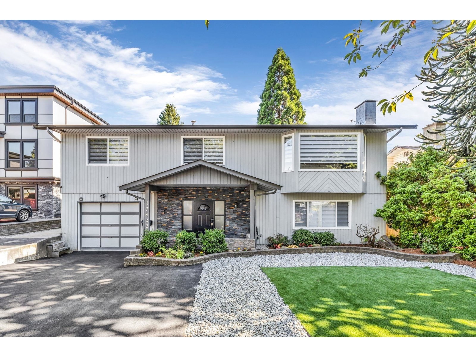 13822 92A AVENUE, surrey, British Columbia