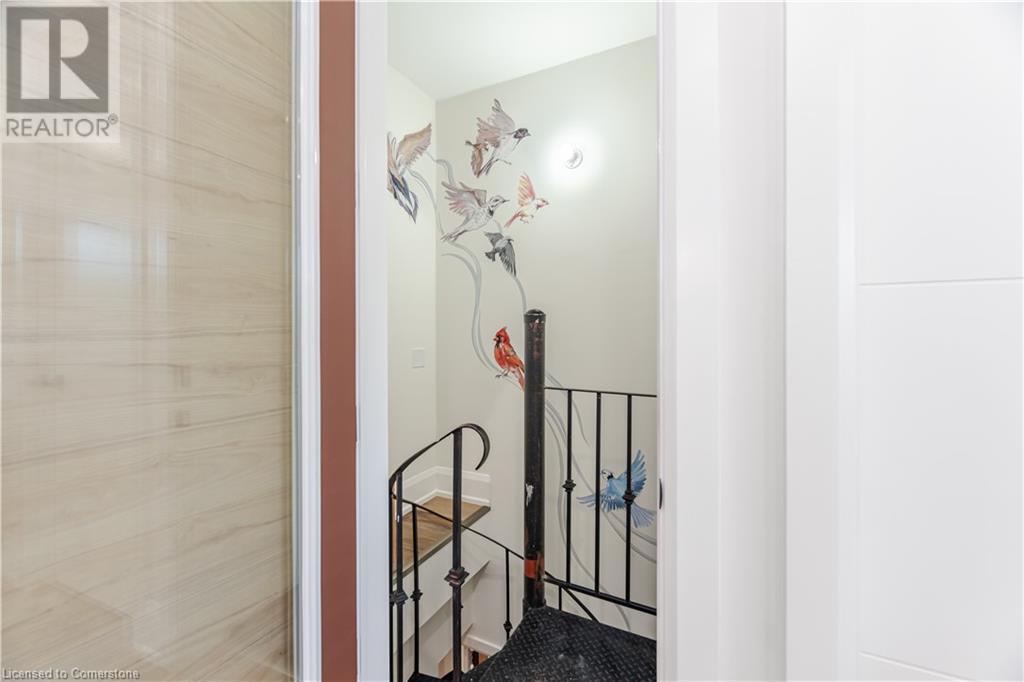 527 Vyner Crescent Unit# A, Oakville, Ontario  L6L 3R4 - Photo 6 - 40734839