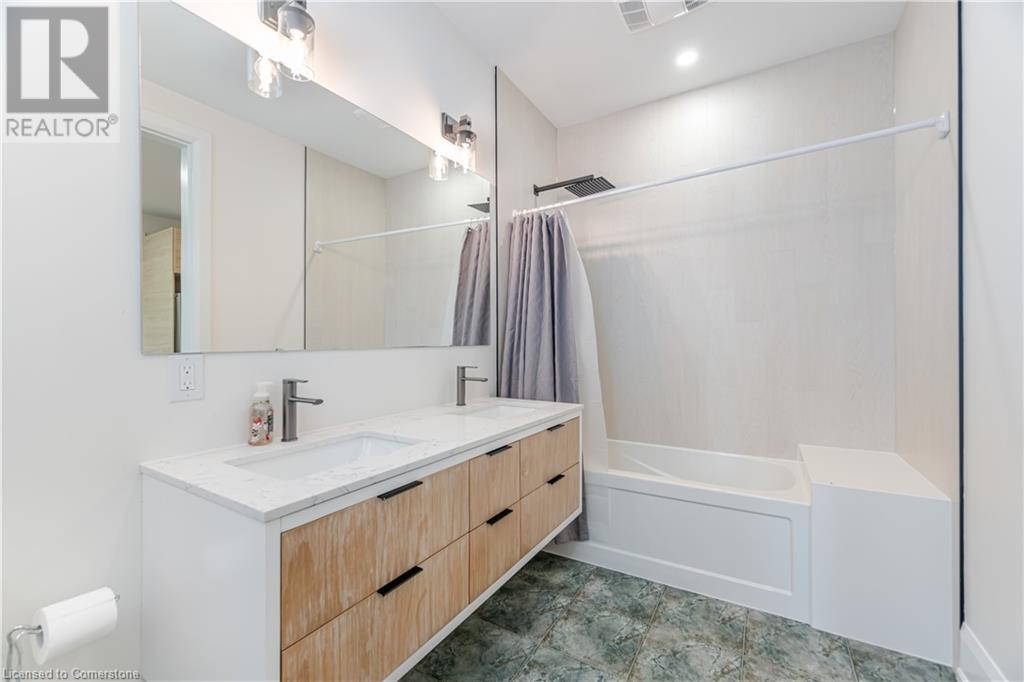 527 Vyner Crescent Unit# A, Oakville, Ontario  L6L 3R4 - Photo 19 - 40734839