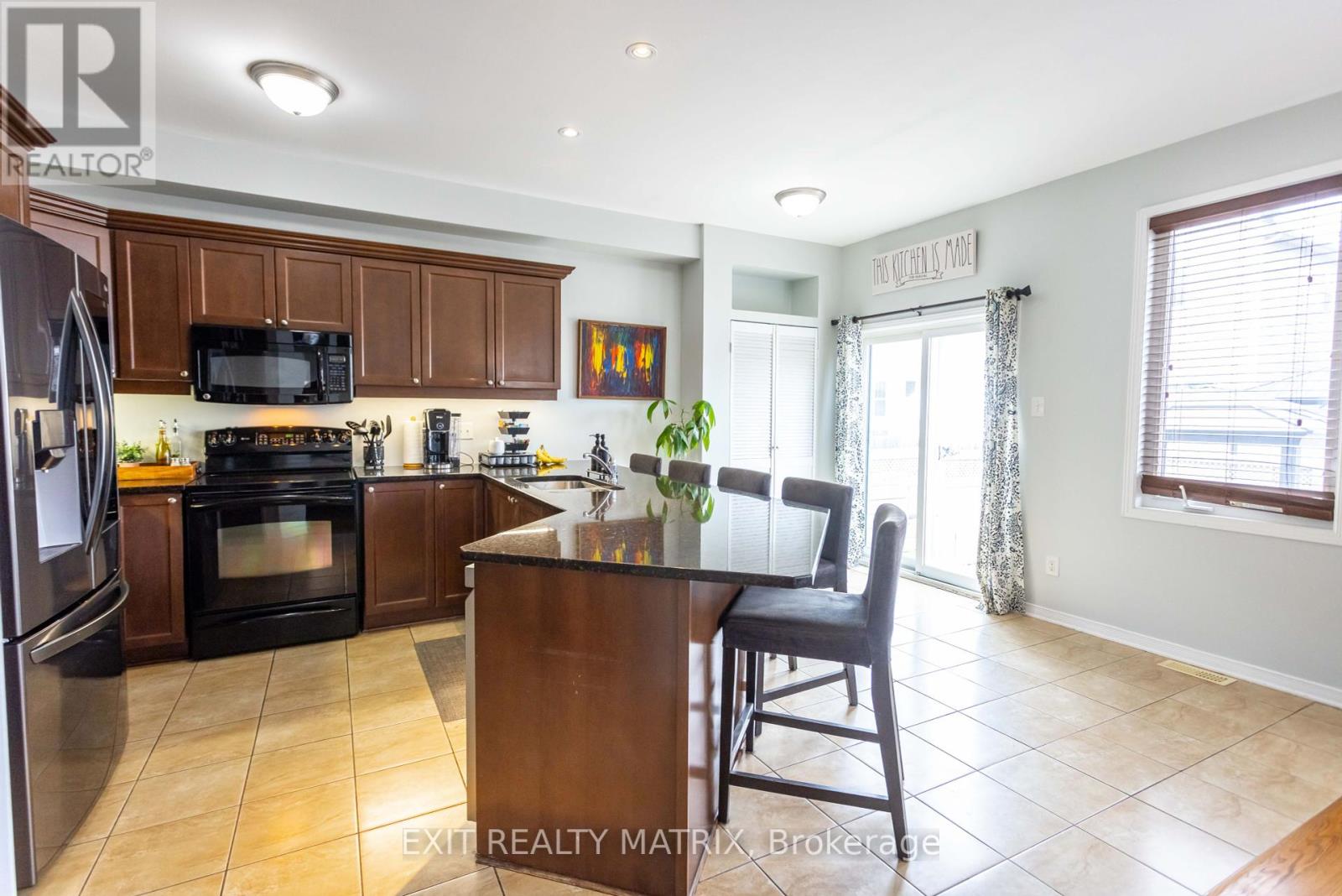 221 Hillpark High Street, Ottawa, Ontario  K1W 0B5 - Photo 19 - X12195531