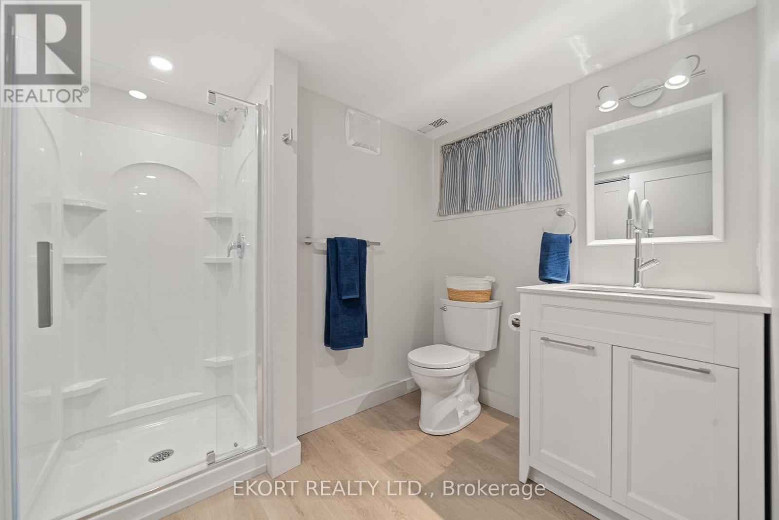 28 Fenwood Crescent, Prince Edward County (Ameliasburg Ward), Ontario  K8N 4Z7 - Photo 37 - X12196103