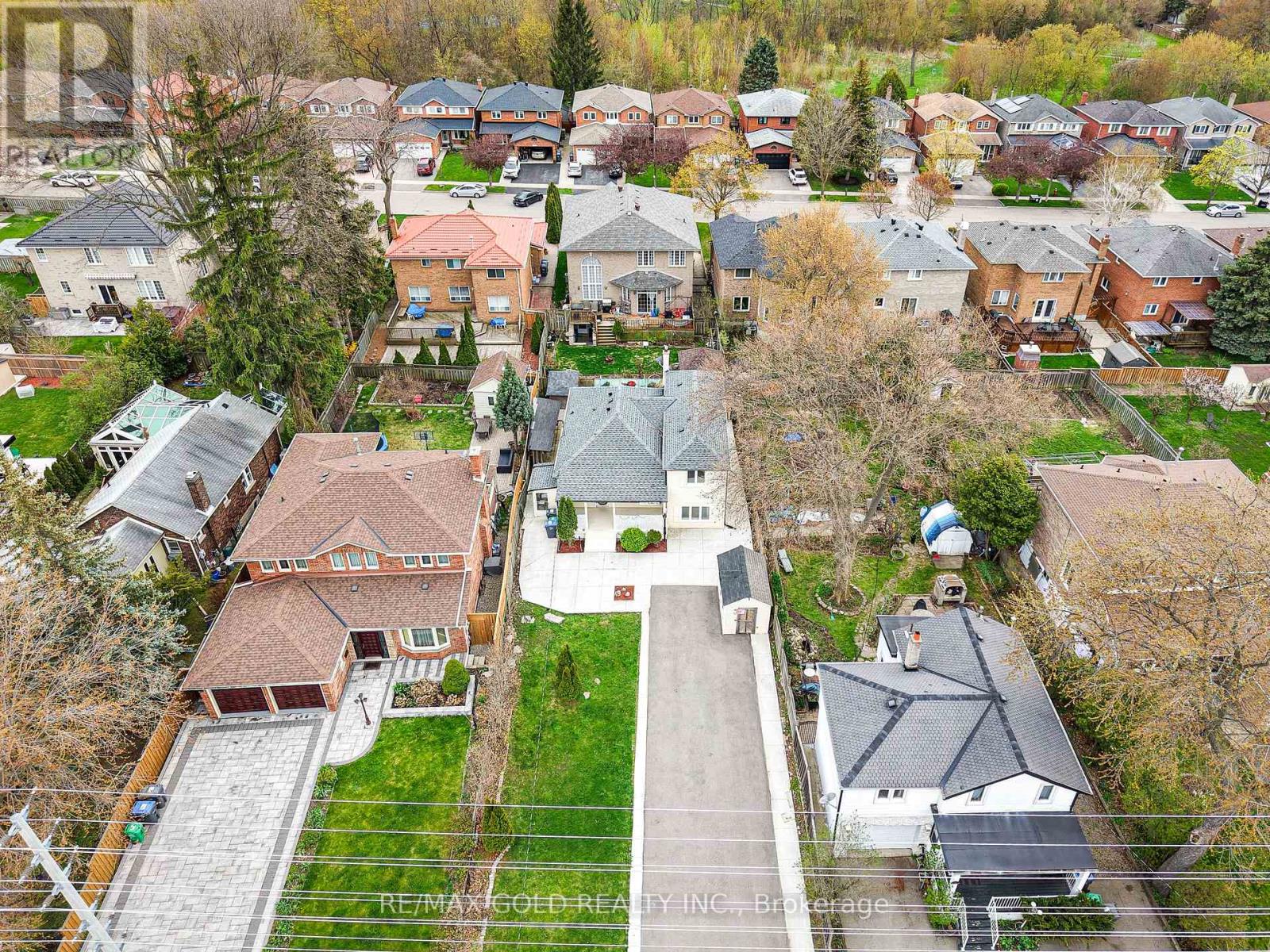 1328 Cawthra Road, Mississauga, Ontario  L5G 4K9 - Photo 2 - W12195909