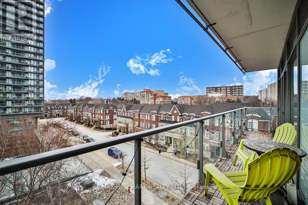 413 - 103 The Queensway Avenue, Toronto, Ontario  M6S 5B3 - Photo 14 - W12195920