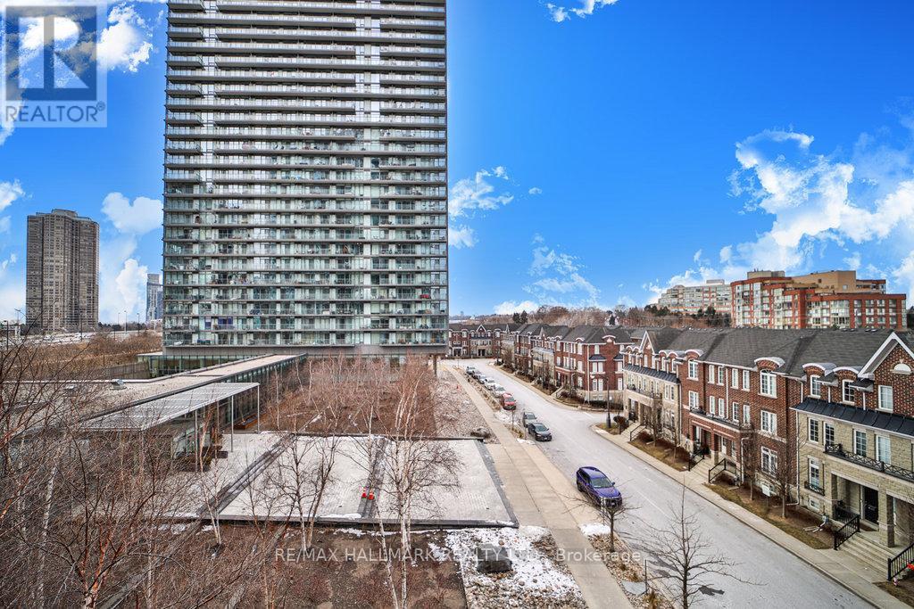 413 - 103 The Queensway Avenue, Toronto, Ontario  M6S 5B3 - Photo 29 - W12195920