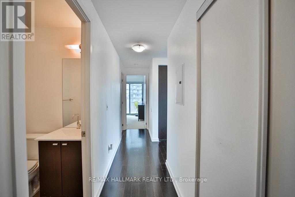 413 - 103 The Queensway Avenue, Toronto, Ontario  M6S 5B3 - Photo 5 - W12195920