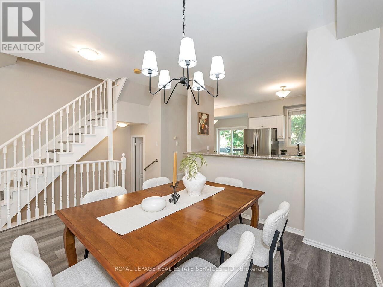 535 Oxford Street, Toronto, Ontario  M8Y 4H2 - Photo 10 - W12195921