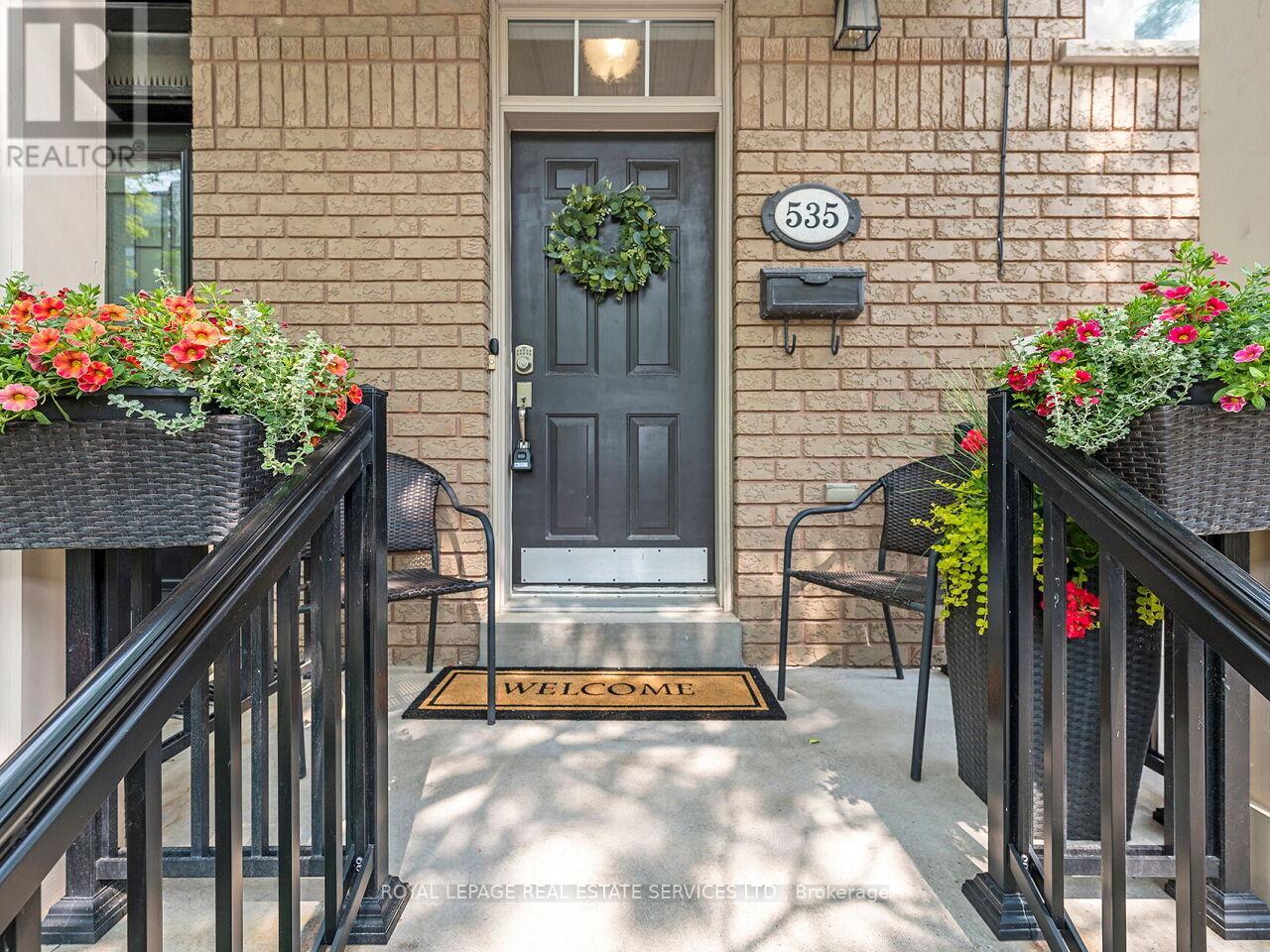 535 Oxford Street, Toronto, Ontario  M8Y 4H2 - Photo 3 - W12195921