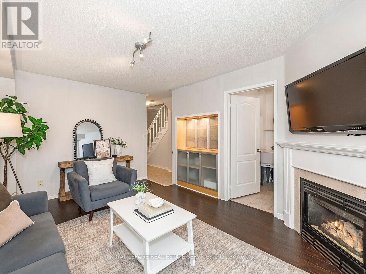 535 Oxford Street, Toronto, Ontario  M8Y 4H2 - Photo 34 - W12195921