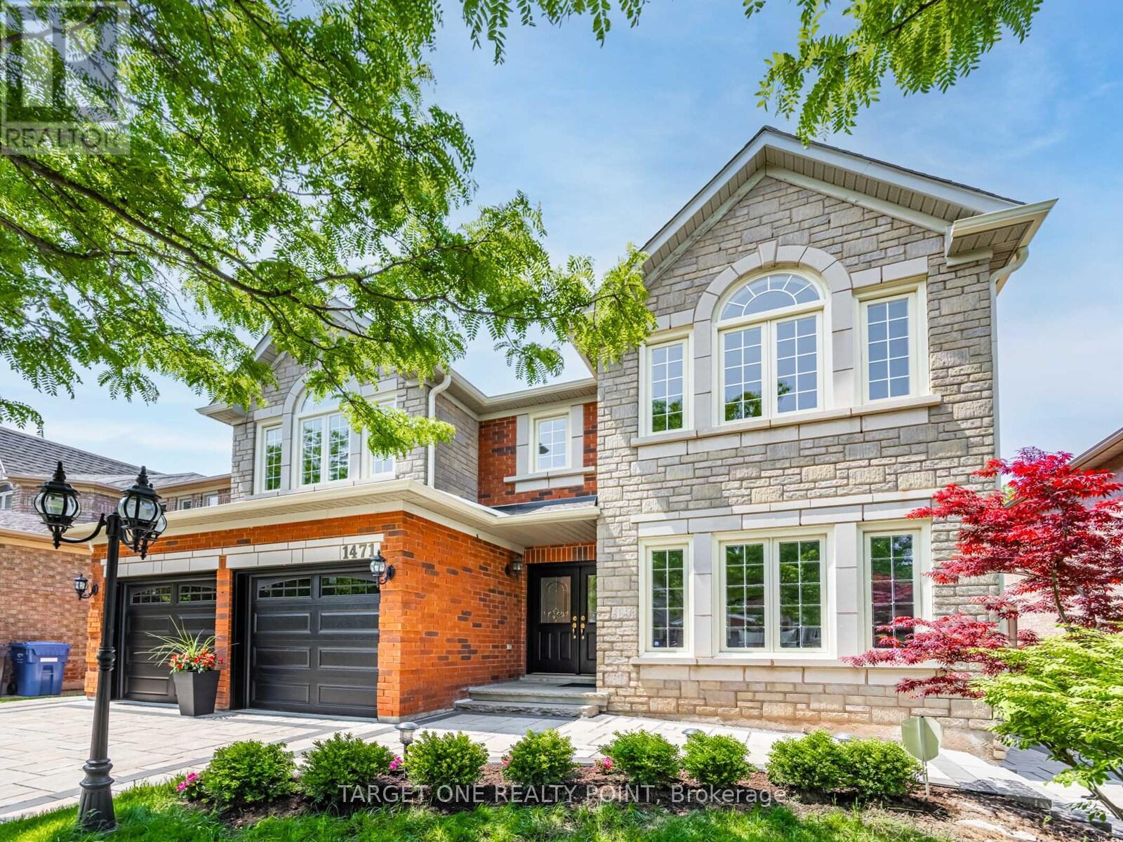 1471 Creekwood Trail, Oakville, Ontario  L6H 6E6 - Photo 3 - W12195935