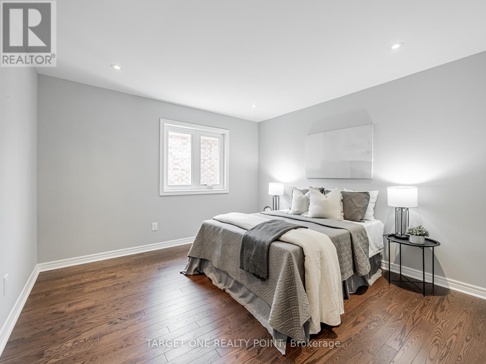 1471 Creekwood Trail, Oakville, Ontario  L6H 6E6 - Photo 31 - W12195935
