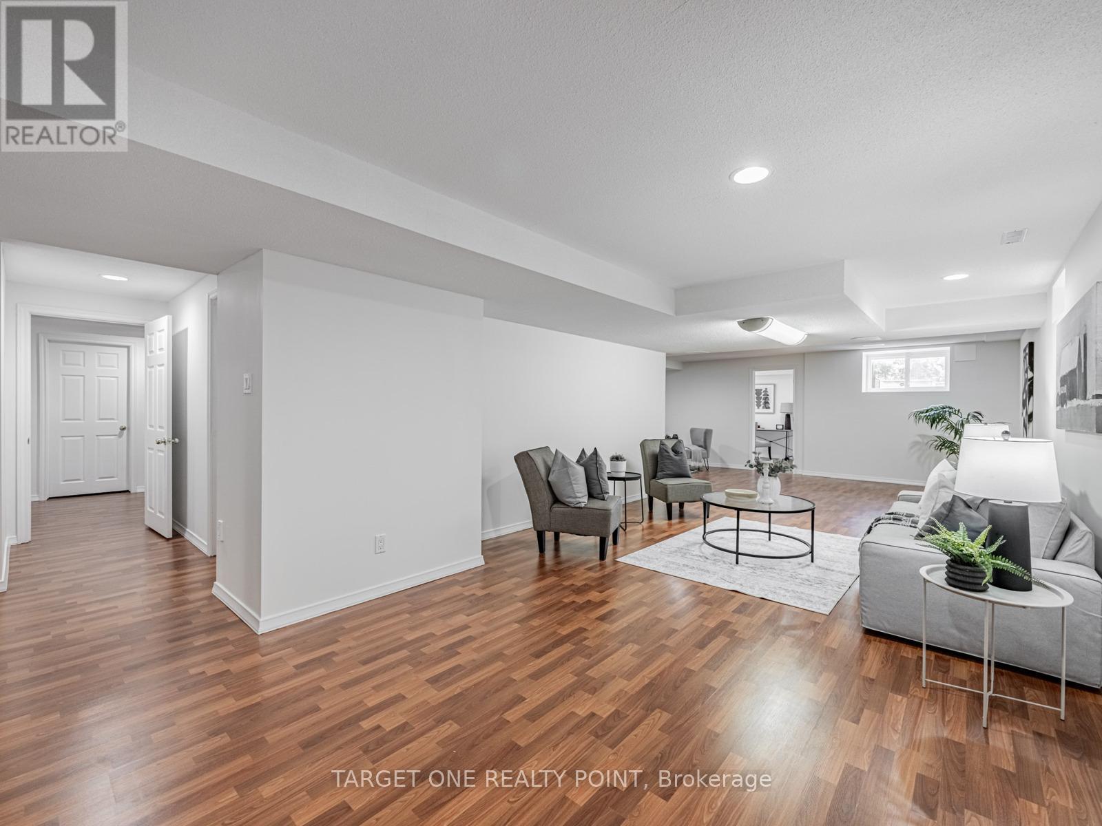 1471 Creekwood Trail, Oakville, Ontario  L6H 6E6 - Photo 34 - W12195935