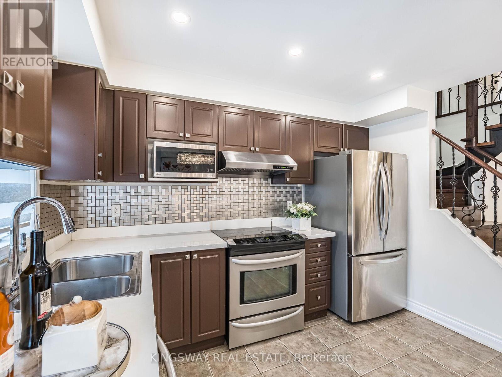 3221 Redpath Circle, Mississauga (Lisgar), Ontario  L5N 8R3 - Photo 22 - W12195949