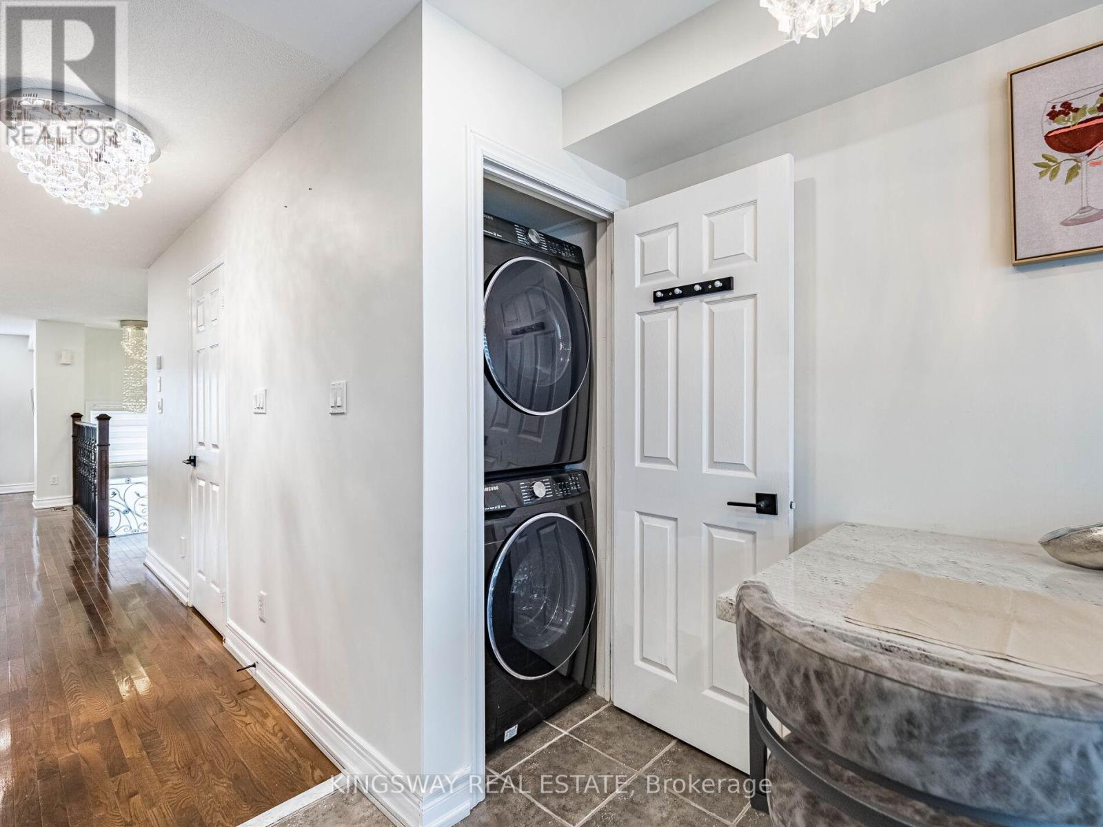 3221 Redpath Circle, Mississauga (Lisgar), Ontario  L5N 8R3 - Photo 27 - W12195949