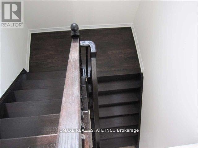 33 Volner Road, Brampton, Ontario  L7A 0A8 - Photo 4 - W12195960