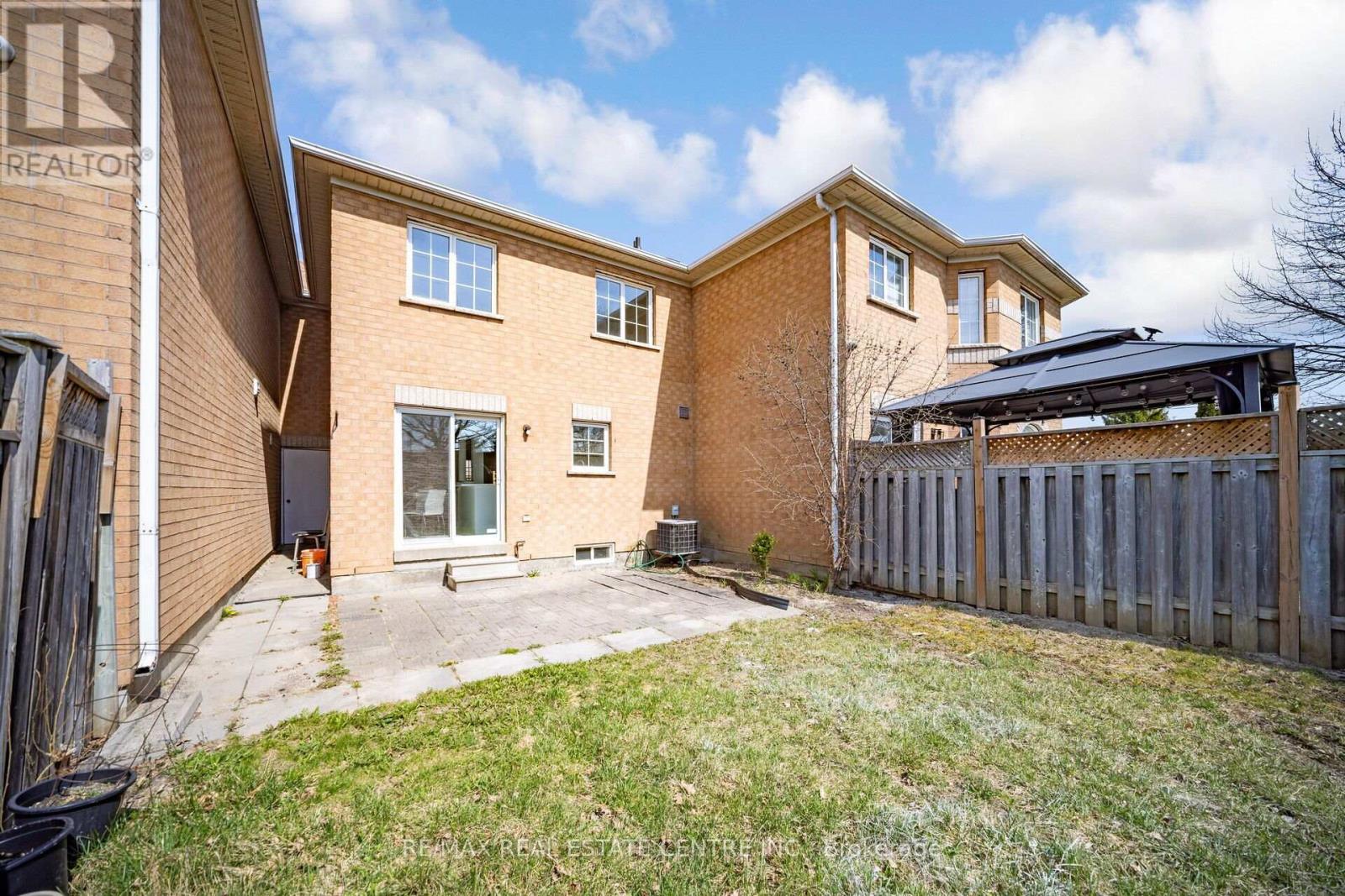 126 Sandyshores Drive, Brampton, Ontario  L6R 2M3 - Photo 48 - W12195975
