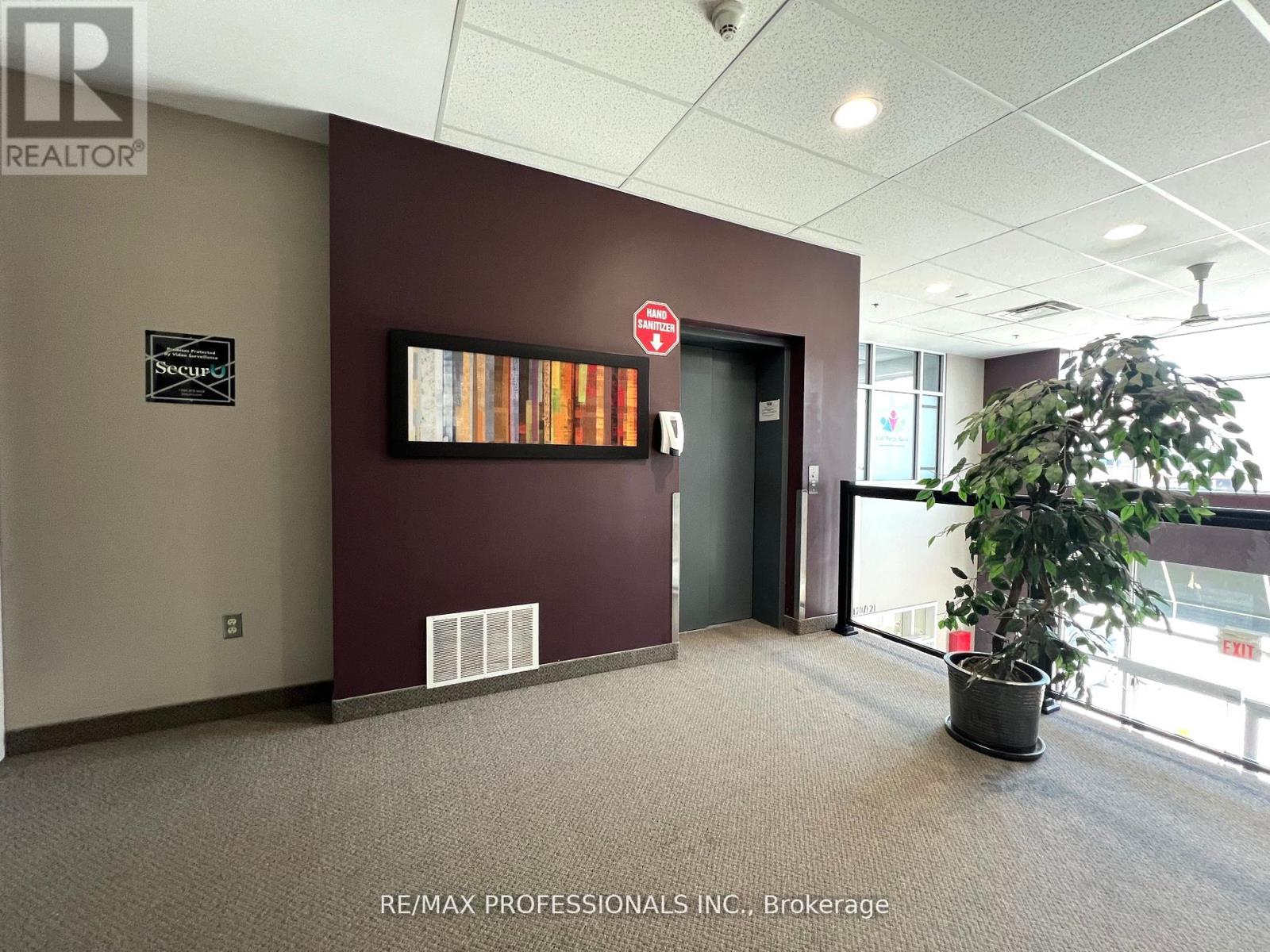 216 - 330 Bronte Road, Milton, Ontario  L9T 7X1 - Photo 4 - W12196025