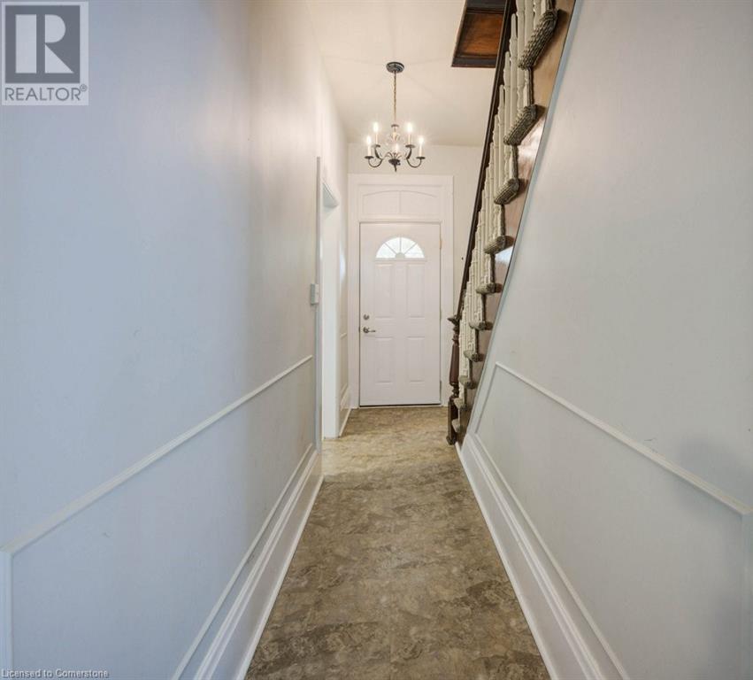 70 William Street W, Waterloo, Ontario  N2L 1J7 - Photo 5 - 40736703