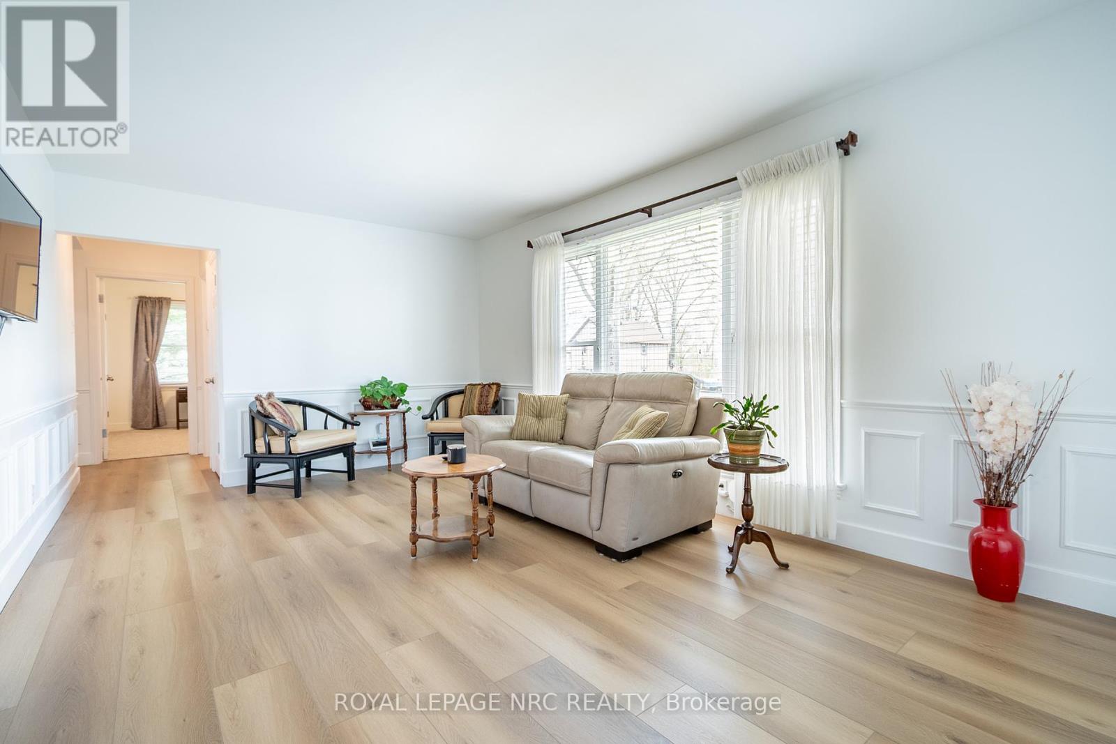 140 Erie Street, Port Colborne, Ontario  L3K 4M4 - Photo 12 - X12196049