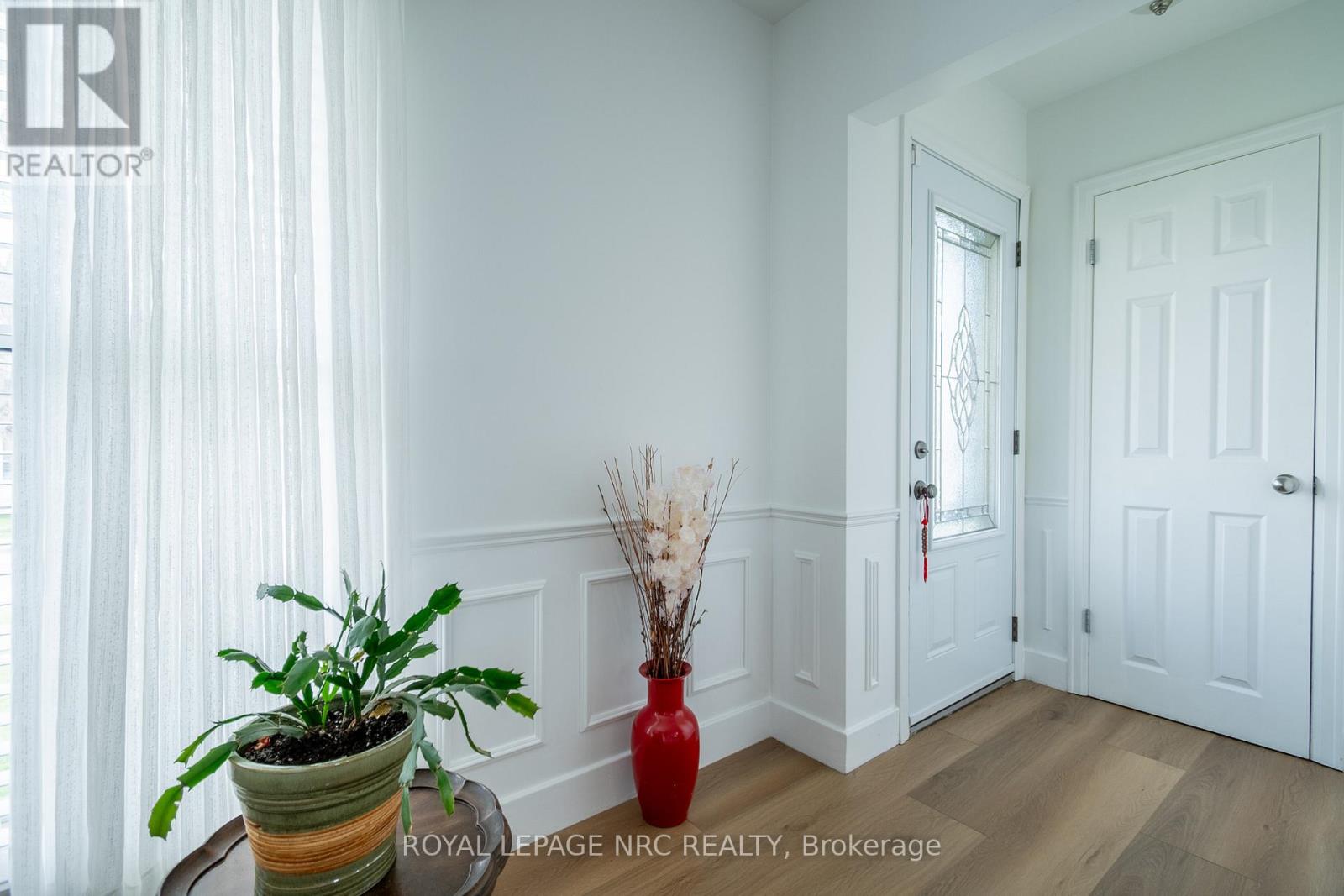 140 Erie Street, Port Colborne, Ontario  L3K 4M4 - Photo 8 - X12196049