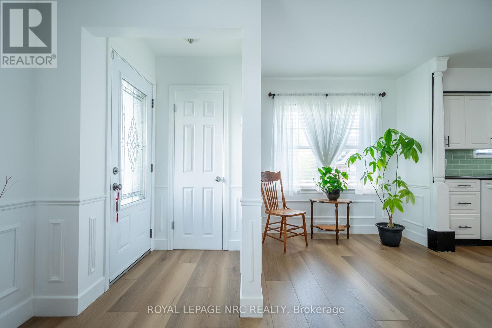 140 Erie Street, Port Colborne, Ontario  L3K 4M4 - Photo 9 - X12196049