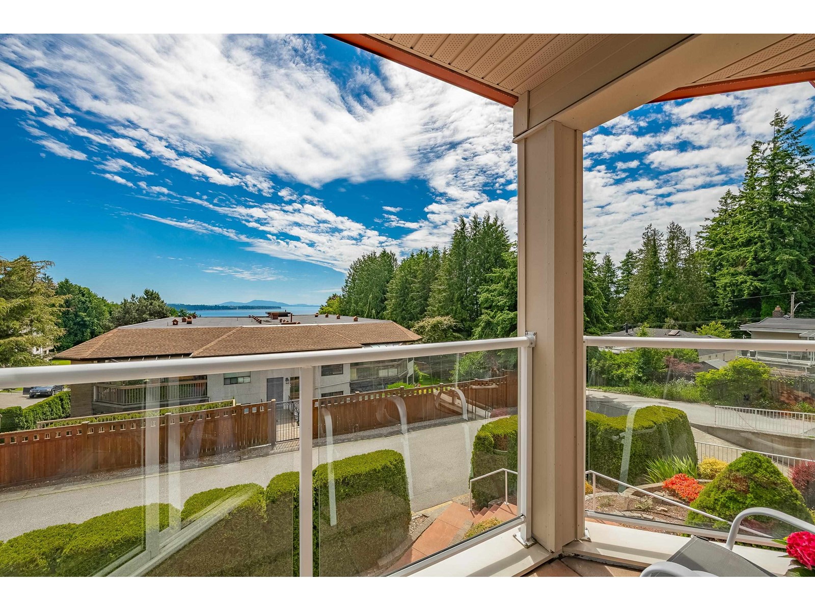 104 14934 Thrift Avenue, White Rock, British Columbia  V4B 2J9 - Photo 20 - R3011069
