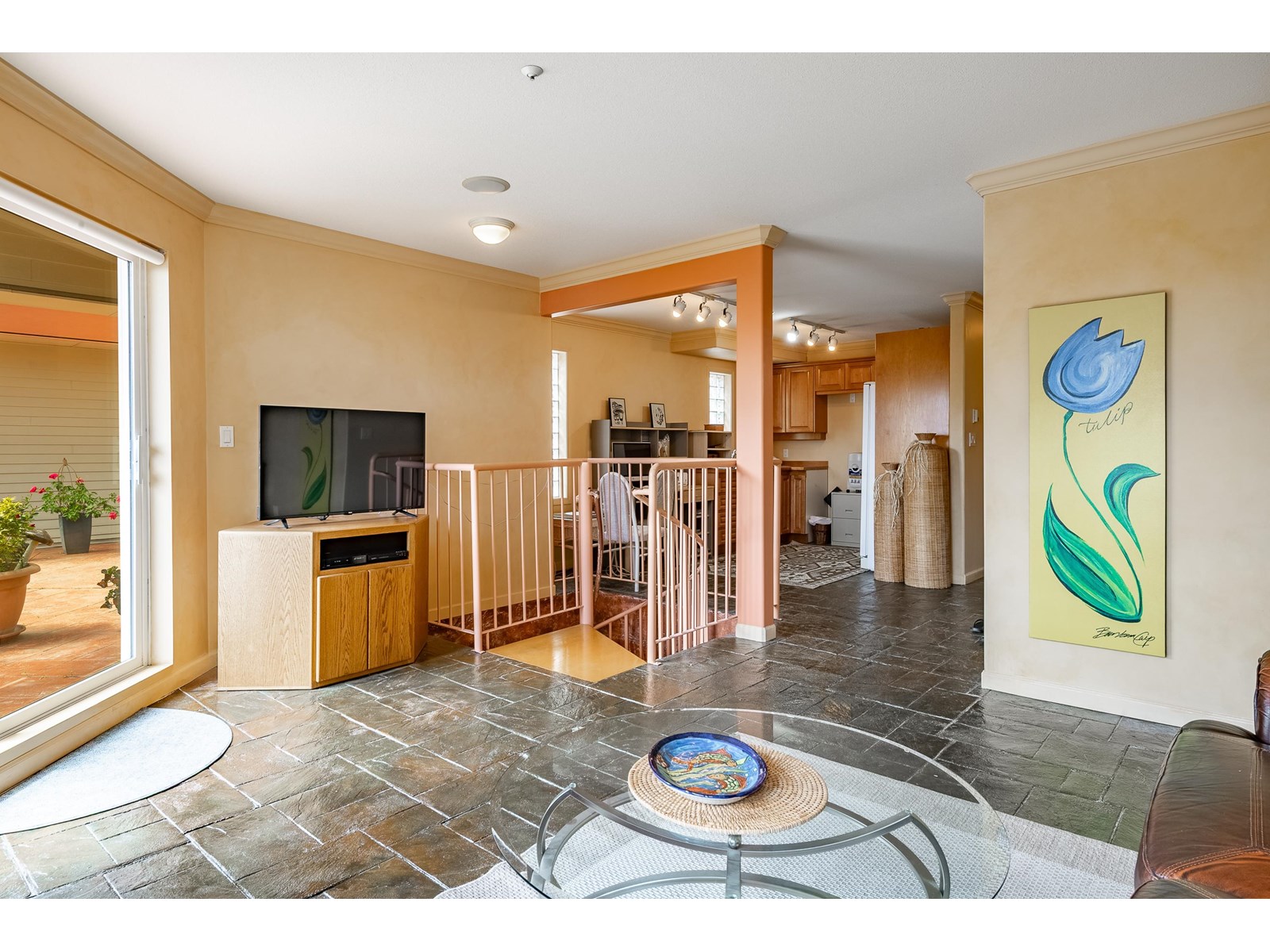 104 14934 Thrift Avenue, White Rock, British Columbia  V4B 2J9 - Photo 27 - R3011069