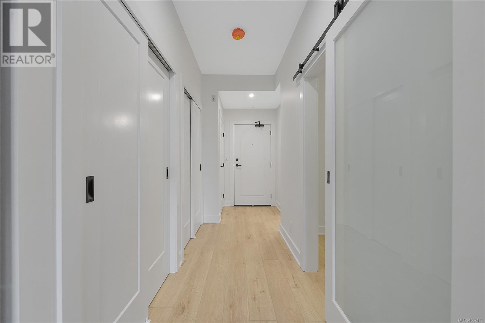 Property at 305 1114 Samar Cres image 2