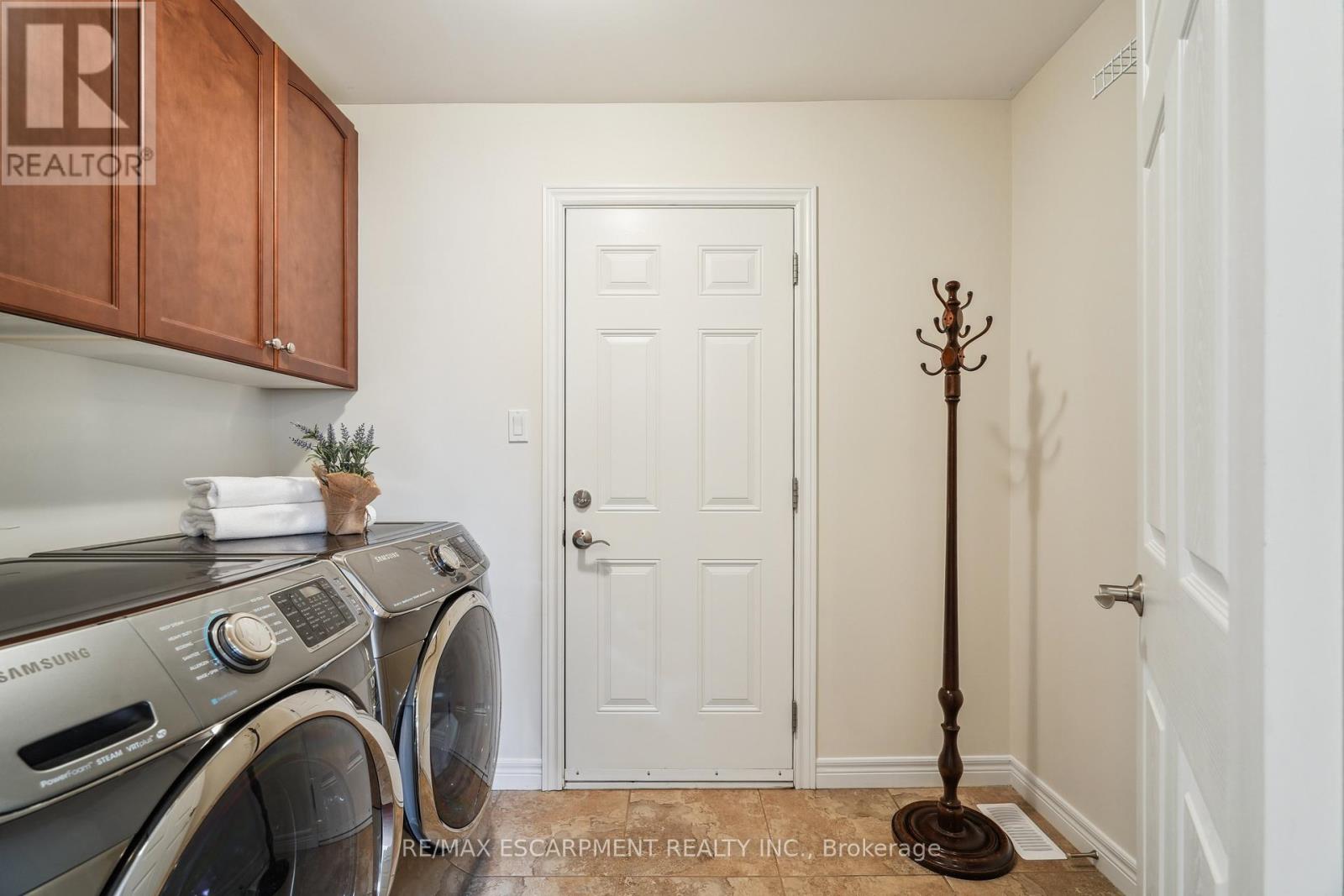 177 Wheeler Court, Guelph/eramosa, Ontario  N0B 2K0 - Photo 21 - X12195905