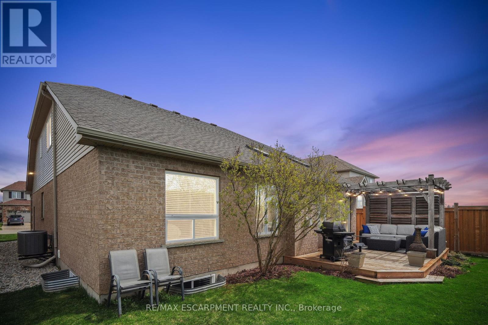 177 Wheeler Court, Guelph/eramosa, Ontario  N0B 2K0 - Photo 40 - X12195905