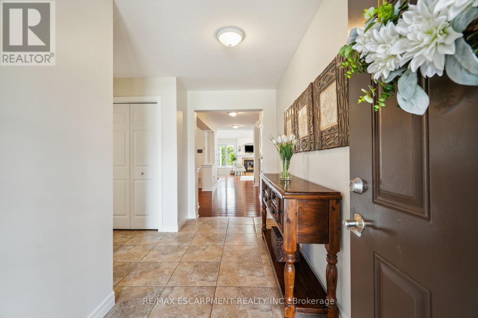 177 Wheeler Court, Guelph/eramosa, Ontario  N0B 2K0 - Photo 6 - X12195905